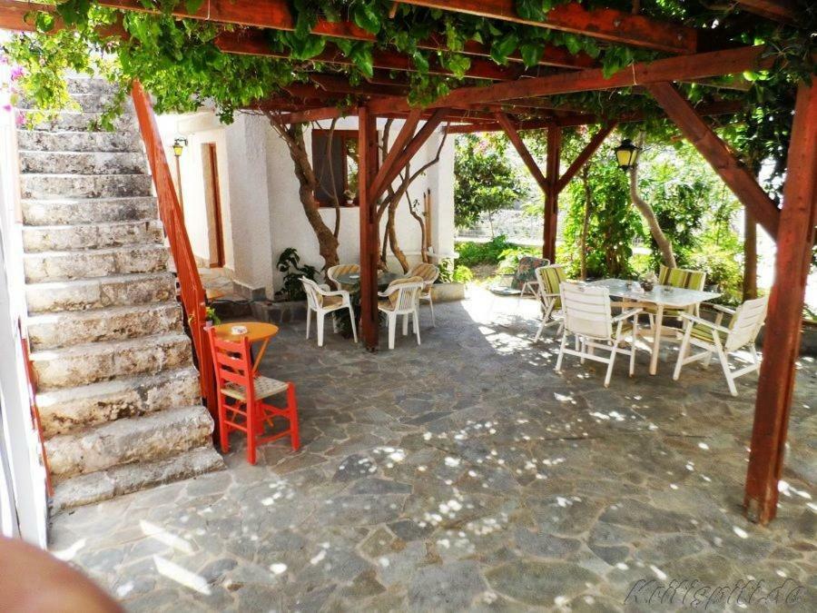Villa Liolio'S Manor Agalianos Exterior foto